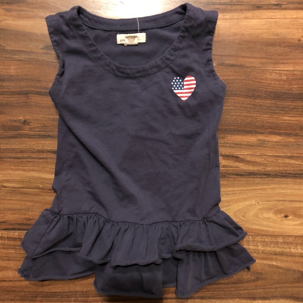 Peek flag tunic 🇺🇸 perfect for the 4 of July💙❤️